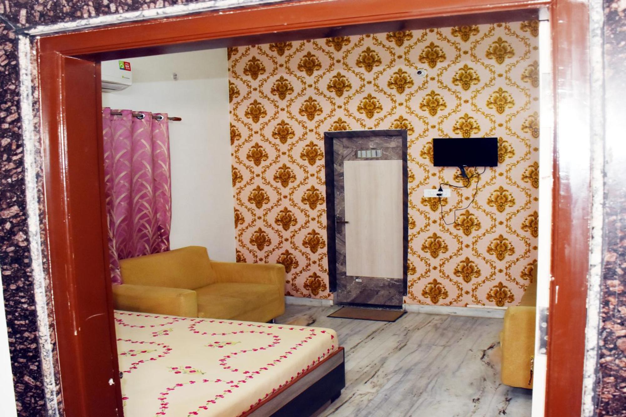Ramaya Home Stay พาราณสี ภายนอก รูปภาพ