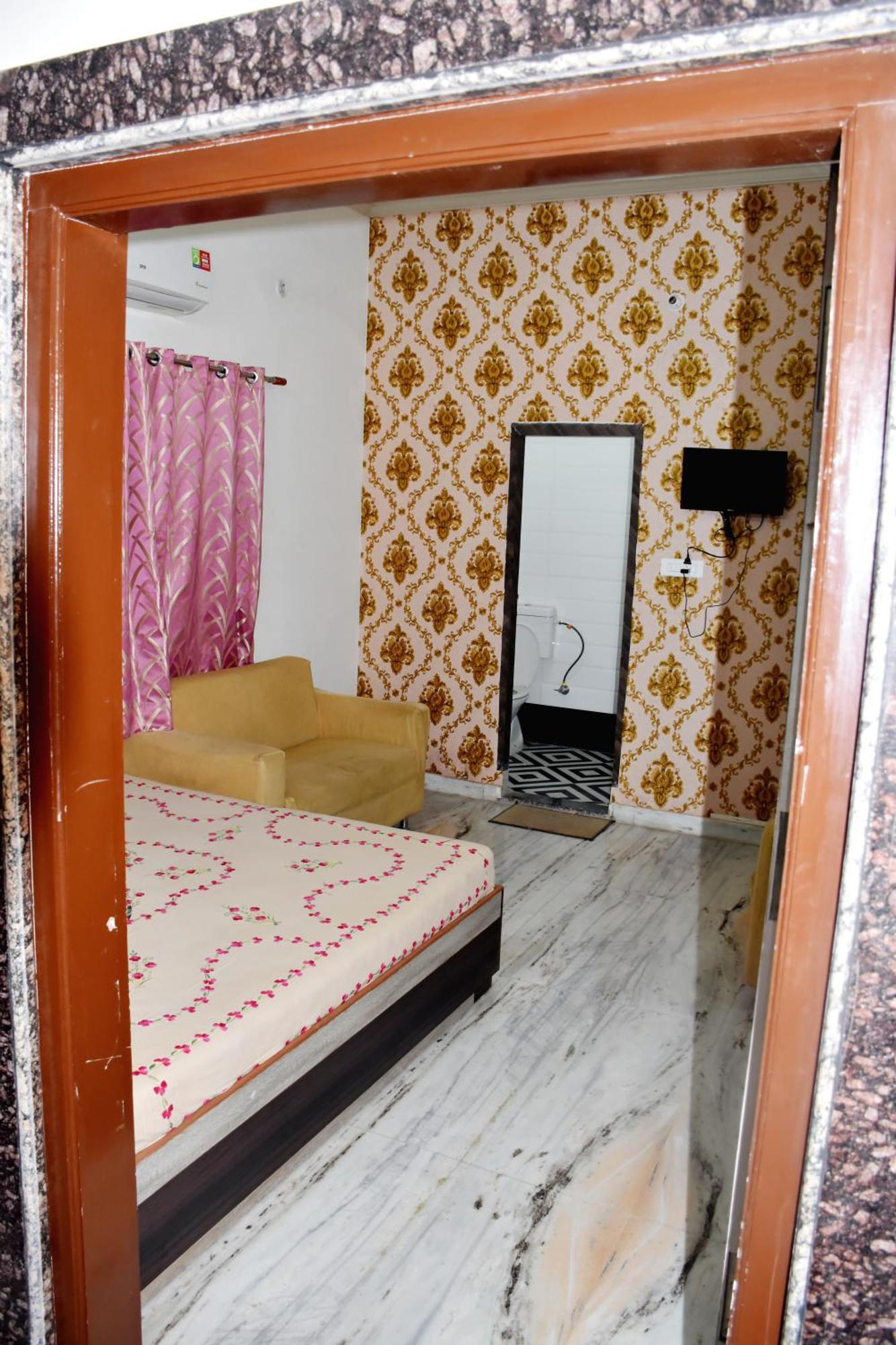 Ramaya Home Stay พาราณสี ภายนอก รูปภาพ